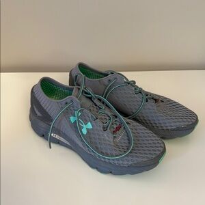 Under Armour Women’s Gray Speedform Gemini 2 Running Shoes with Bluetooth